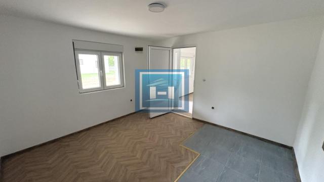 Kuća, Prodaja, 265m2, Mali Popović, Okolno mesto, Jagodina