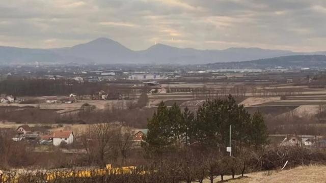 Kuća, Trosoban, Prodaja, 100m2, Mojsinje, Okolno mesto, Mojsinje