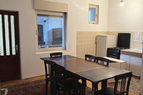 izdavanje, soba,
stari-banovci-opstina-stara-pazova, 964414, cetvorokrevetna-stari-banovci