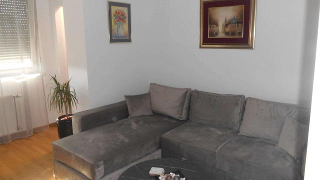 Stan, Trosoban, Prodaja, 75m2, Sajam, Novi Sad, Bulevar Kralja Petra 63