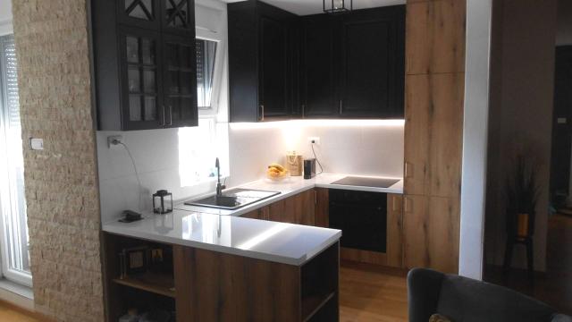 Stan, Trosoban, Prodaja, 75m2, Sajam, Novi Sad, Bulevar Kralja Petra 63