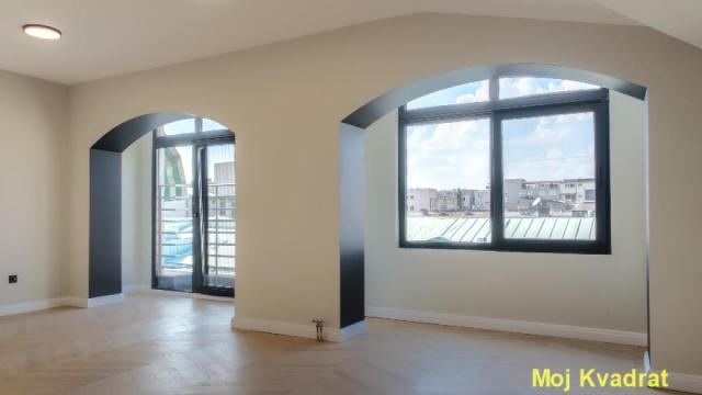 Stan, Trosoban, Prodaja, 80m2, Trg Republike, Stari grad, Dobračina