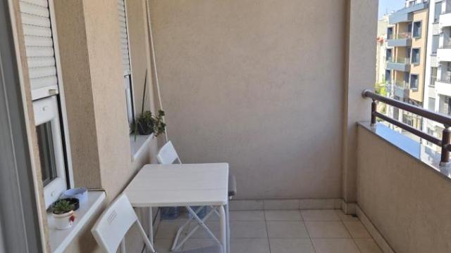 Stan, Dvosoban, Izdavanje, 61m2, Južni bulevar, Vračar, Šumatovačka