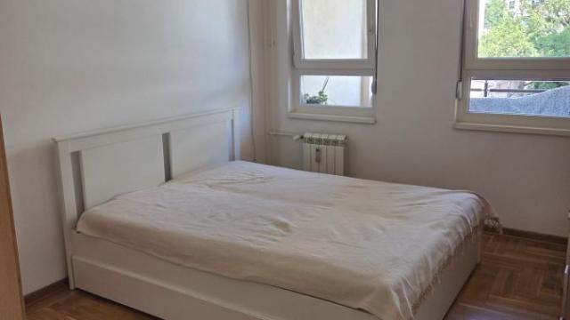 Stan, Dvosoban, Izdavanje, 61m2, Južni bulevar, Vračar, Šumatovačka