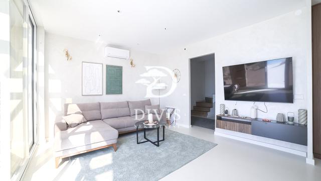 Kuća, četvorosoban, Prodaja, 360m2, Sopot, Mihaila Nikolića