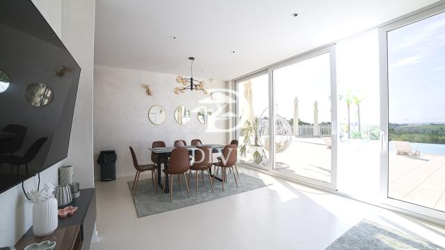 Kuća, četvorosoban, Prodaja, 360m2, Sopot, Mihaila Nikolića