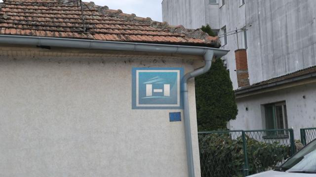 Kuća, Trosoban, Prodaja, 70m2, Centar, Gradska lokacija, Ćuprija