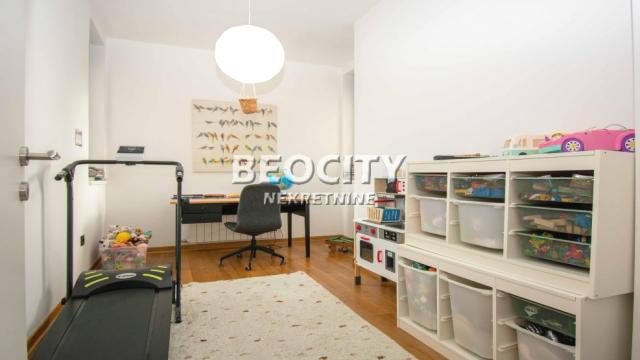 Stan, četvorosoban, Prodaja, 86m2, Banjica, Voždovac, Porodice Trajković