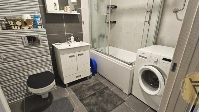 Stan, Trosoban, Izdavanje, 71m2, Blok 37, Novi Beograd, Bul. Arsenija Čarnojevića