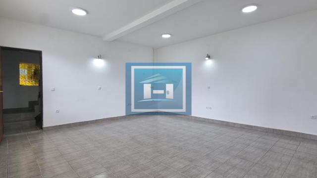 Poslovni prostor, Dvosoban, Prodaja, 80m2, Centar, Gradska lokacija, Jagodina