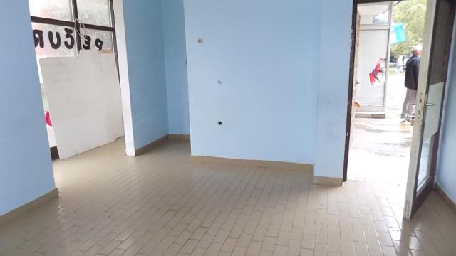 Poslovni prostor, Prodaja, 22m2, Kajsijar, Gradska lokacija, Jagodina