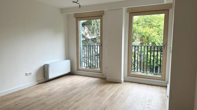 Stan, četvorosoban, Izdavanje, 125m2, Loznička