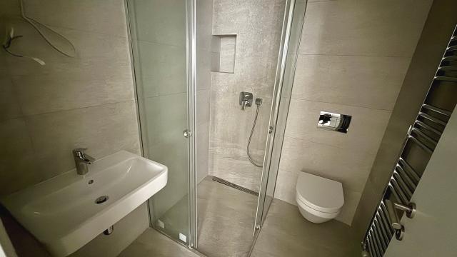 Stan, četvorosoban, Izdavanje, 125m2, Loznička