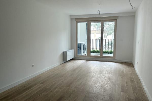 izdavanje, stanova,
beograd, 967224, trosoban-loznicka