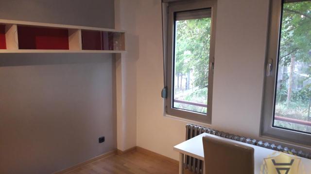 Stan, Troiposoban, Izdavanje, 100m2, Blok 24 (Super Vero), Novi Beograd, Milutina Milankovića