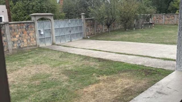 Kuća, Petosoban, Izdavanje, 340m2, Kolonija Zmaj, Zemun, Vere Dedović