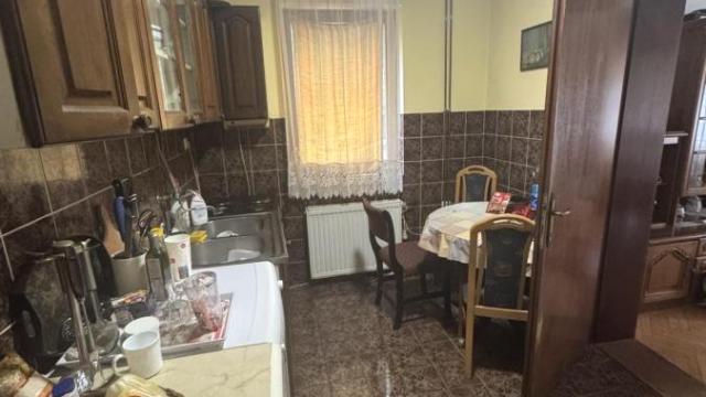 Kuća, Petosoban, Izdavanje, 340m2, Kolonija Zmaj, Zemun, Vere Dedović