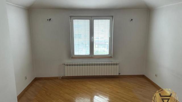 Kuća, Petosoban, Izdavanje, 200m2, Banovo brdo, Čukarica, Požeška