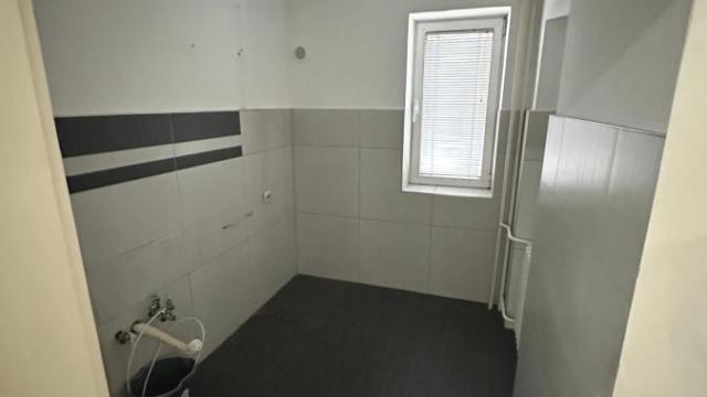 Kuća, Petosoban, Izdavanje, 200m2, Banovo brdo, Čukarica, Požeška