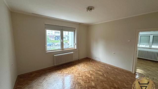 Kuća, Petosoban, Izdavanje, 200m2, Banovo brdo, Čukarica, Požeška
