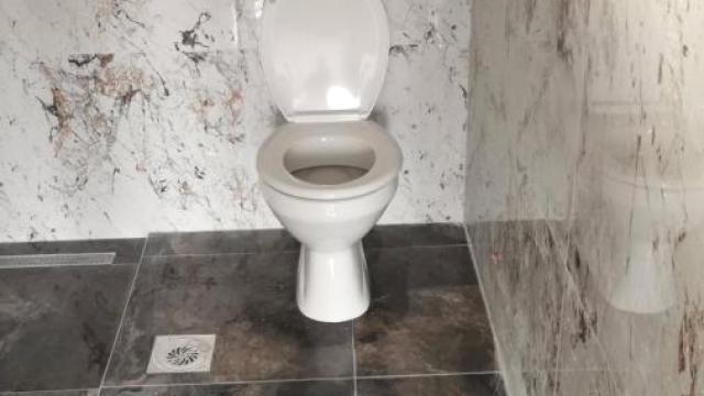 Kuća, Petosoban, Izdavanje, 250m2, Surčin (mesto), Surčin, Milovana Vidaka