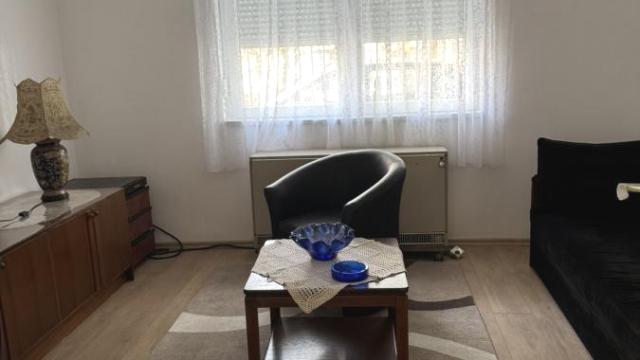 Kuća, Trosoban, Izdavanje, 70m2, Autokomanda, Voždovac, Krivolačka