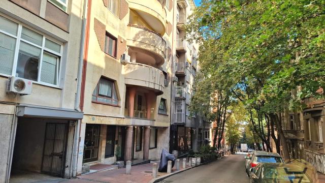 Stan, četvorosoban, Izdavanje, 80m2, Centar, Stari grad, Dositejeva