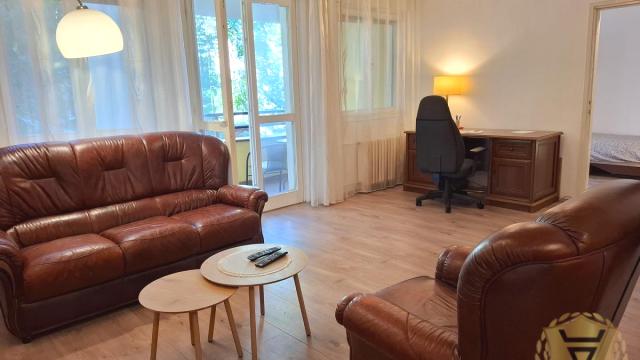 Stan, četvorosoban, Izdavanje, 80m2, Centar, Stari grad, Dositejeva