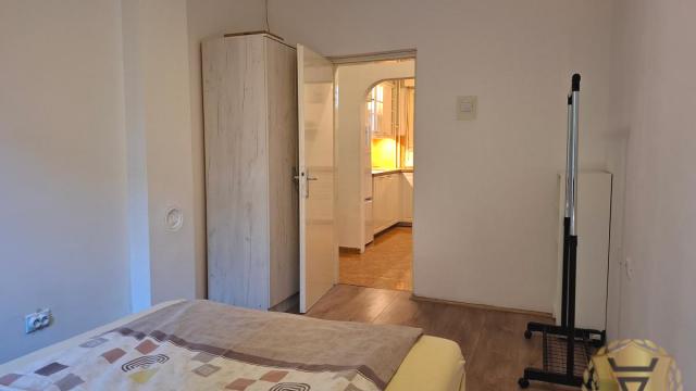Stan, četvorosoban, Izdavanje, 80m2, Centar, Stari grad, Dositejeva
