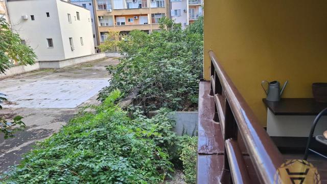 Stan, četvorosoban, Izdavanje, 80m2, Centar, Stari grad, Dositejeva