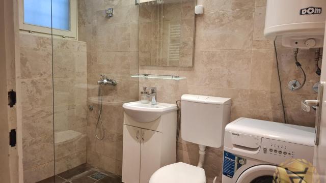 Stan, četvorosoban, Izdavanje, 80m2, Centar, Stari grad, Dositejeva