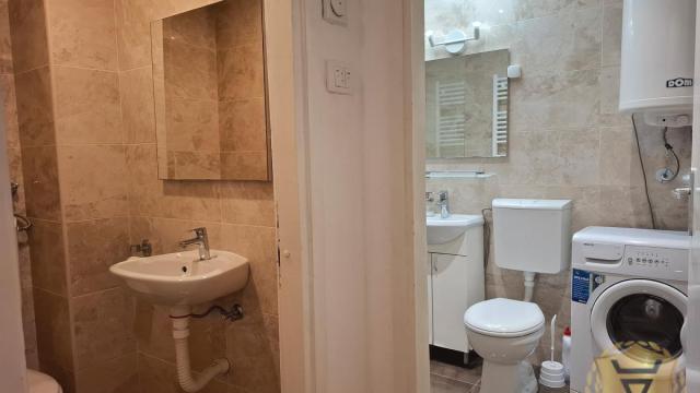 Stan, četvorosoban, Izdavanje, 80m2, Centar, Stari grad, Dositejeva