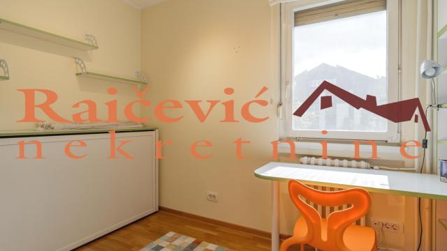 Stan, četvoroiposoban, Prodaja, 100m2, Dedinje, Savski venac, Rajka Mitica