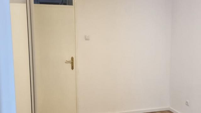 Poslovni prostor, Trosoban, Izdavanje, 69m2, Milentija Popovića