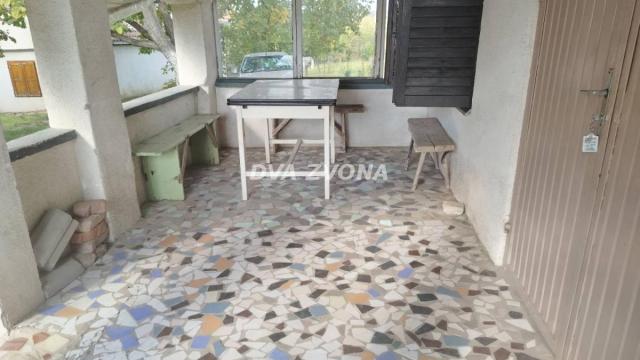 Kuća, Dvosoban, Prodaja, 40m2, Novi Slankamen, Okolno mesto, Indjija