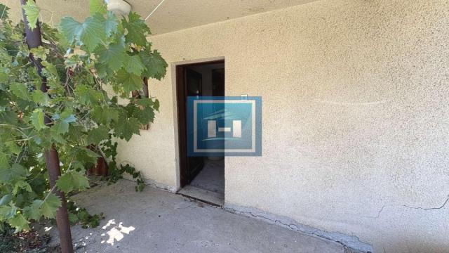 Kuća, Dvosoban, Prodaja, 80m2, Majur, Okolno mesto, Jagodina