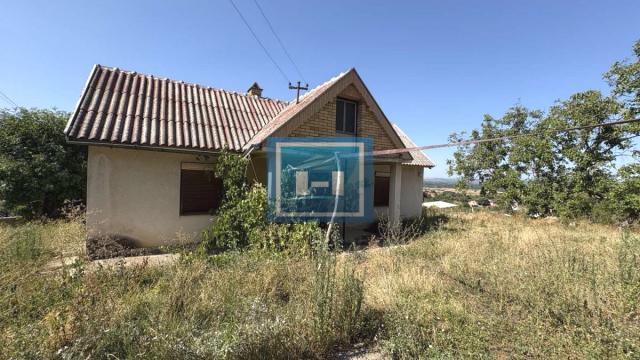 Kuća, Dvosoban, Prodaja, 80m2, Majur, Okolno mesto, Jagodina