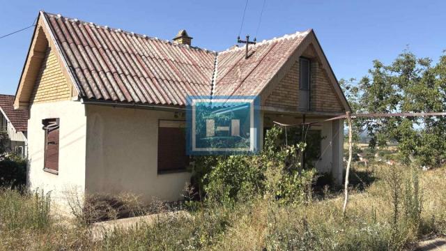 Kuća, Dvosoban, Prodaja, 80m2, Majur, Okolno mesto, Jagodina