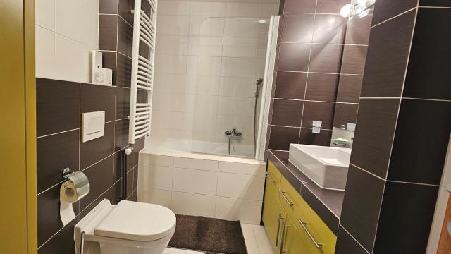 Stan, Trosoban, Izdavanje, 120m2, Banovo brdo, Čukarica, Žarka Vukovića Pucara