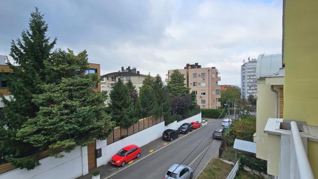 Stan, Trosoban, Izdavanje, 120m2, Banovo brdo, Čukarica, Žarka Vukovića Pucara