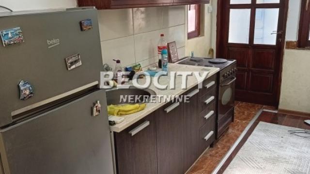 Poslovni prostor, Garsonjera, Izdavanje, 24m2, Centar, Zemun, Štrosmajerova