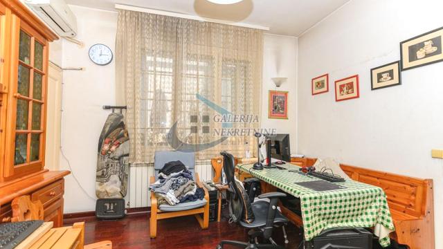 Stan, Prodaja, 130m2, Centar, Stari grad, Strahinjića Bana