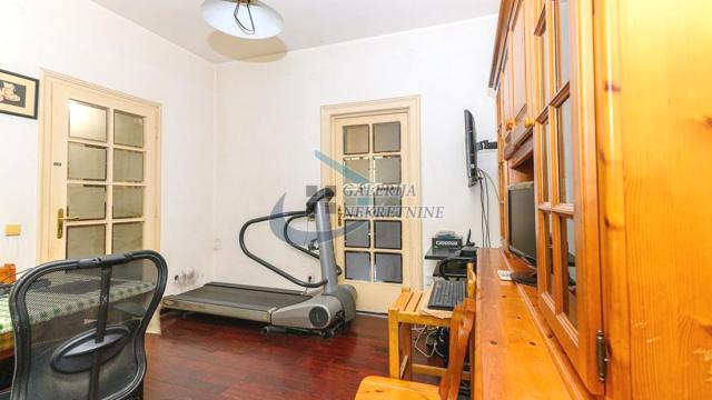 Stan, Prodaja, 130m2, Centar, Stari grad, Strahinjića Bana