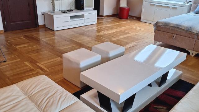 Stan, Petosoban i veći, Izdavanje, 270m2, Nikole Doksata