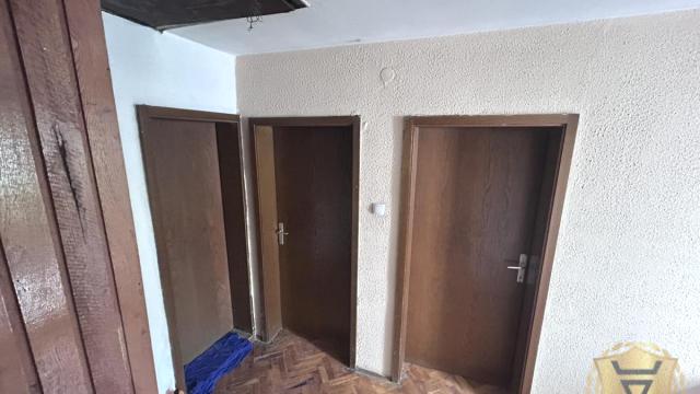 Kuća, Izdavanje, 200m2, Medaković 1, Voždovac, Mokroluška