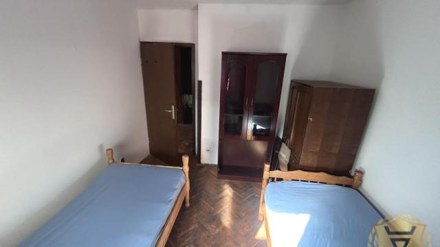Kuća, Izdavanje, 200m2, Medaković 1, Voždovac, Mokroluška