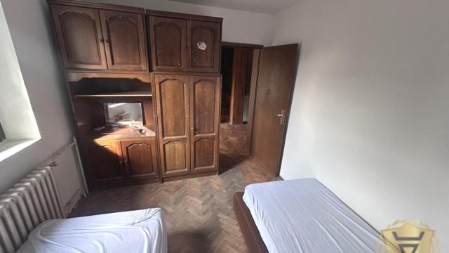 Kuća, Izdavanje, 200m2, Medaković 1, Voždovac, Mokroluška