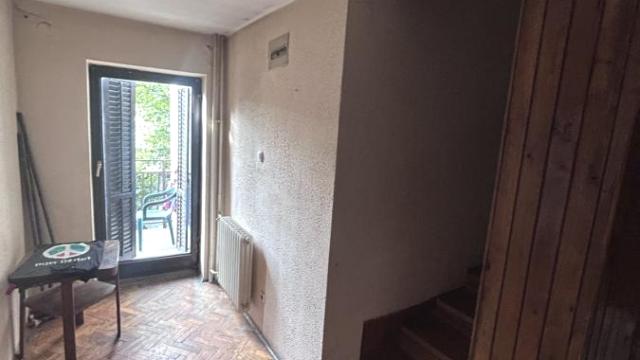 Kuća, Izdavanje, 200m2, Medaković 1, Voždovac, Mokroluška