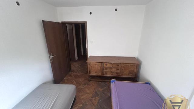 Kuća, Izdavanje, 200m2, Medaković 1, Voždovac, Mokroluška