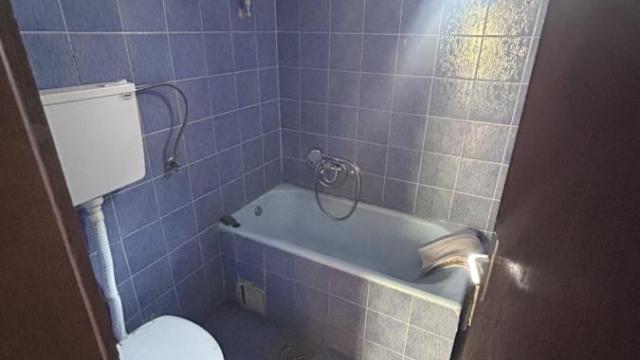 Kuća, Izdavanje, 200m2, Medaković 1, Voždovac, Mokroluška